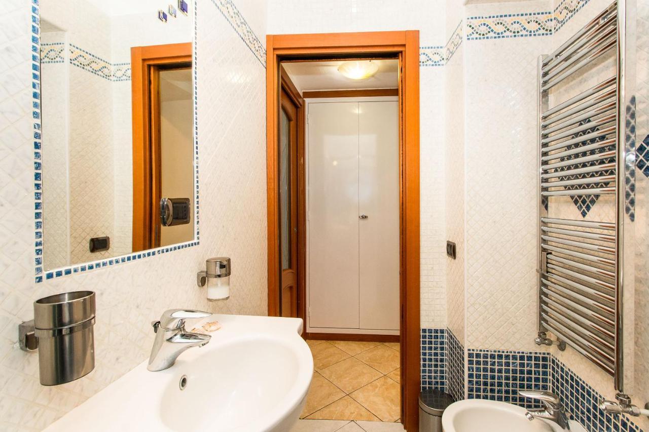 Piazza Bengasi Cozy Apartment Torino Exterior foto